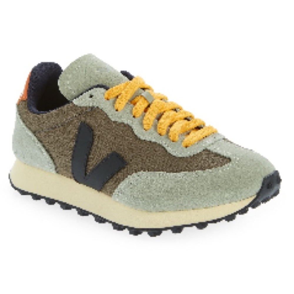 NEW VEJA Rio Branco Sneaker in Khaki Black